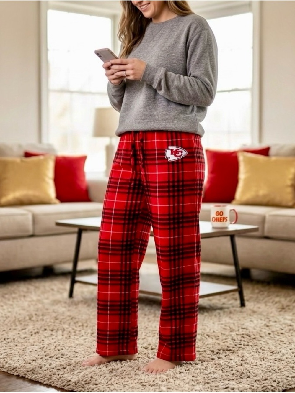 NFL Team Apparel Kansas City Chiefs Plaid Pajama Pants Womenโs Medium EUC